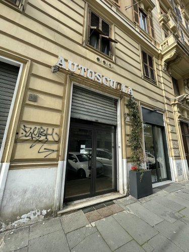 Immobile commerciale a Roma
