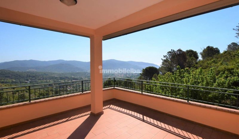 Casa semi indipendente a Campo nell'Elba