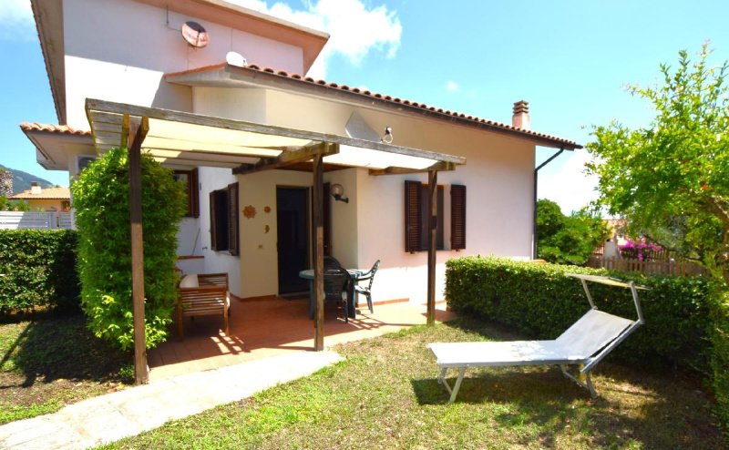 Casa semi indipendente a Campo nell'Elba