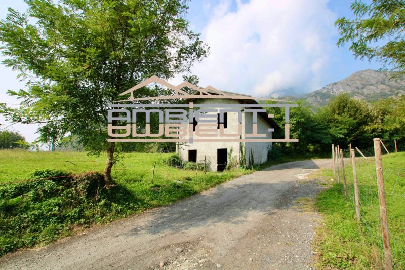 Huis op het platteland in Griante