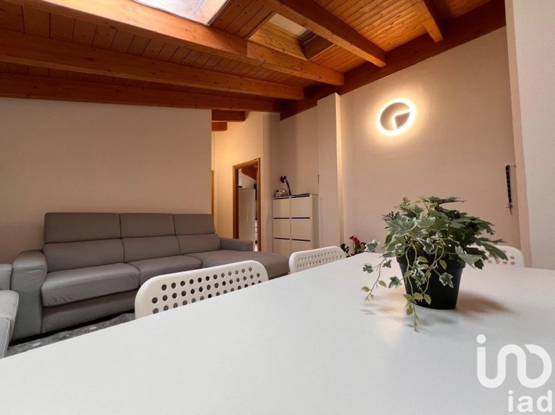 Apartamento em Cento