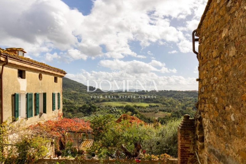 Terraced house in Montalcino