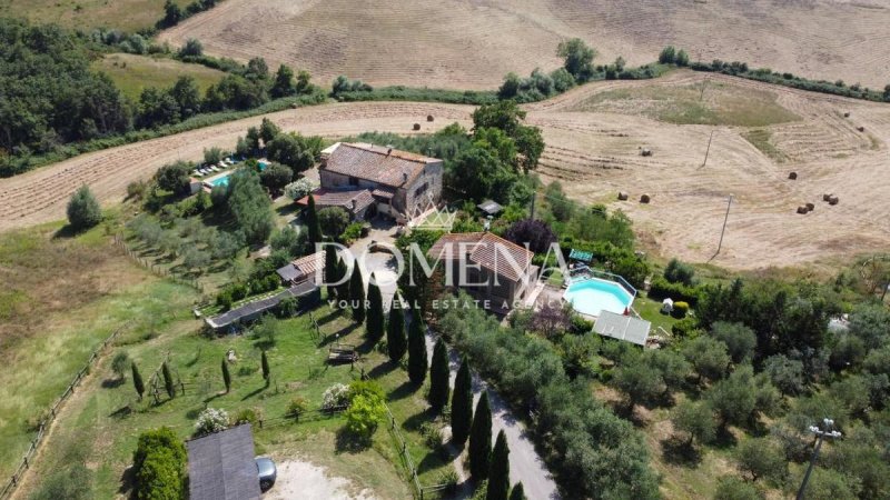 Farmhouse in Casole d'Elsa