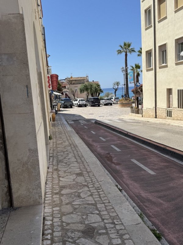 Commercial property in Sperlonga