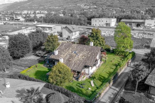 Moradia com terraço em Sondrio