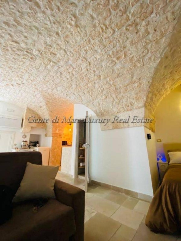 Detached house in Ostuni