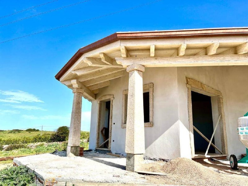 House in Trinità d'Agultu e Vignola