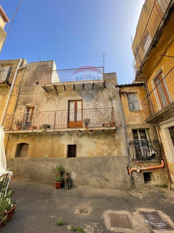 Vrijstaande woning in Caltagirone