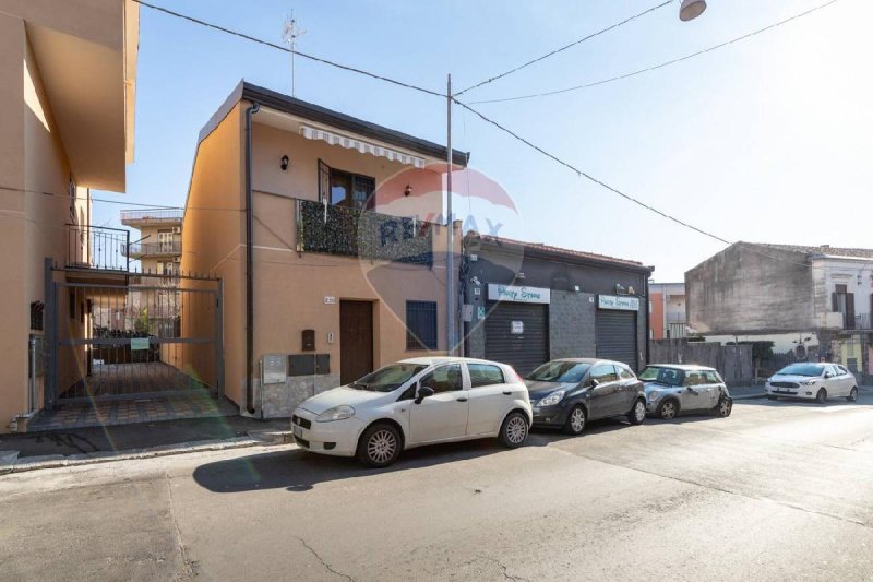 Casa independiente en Catania