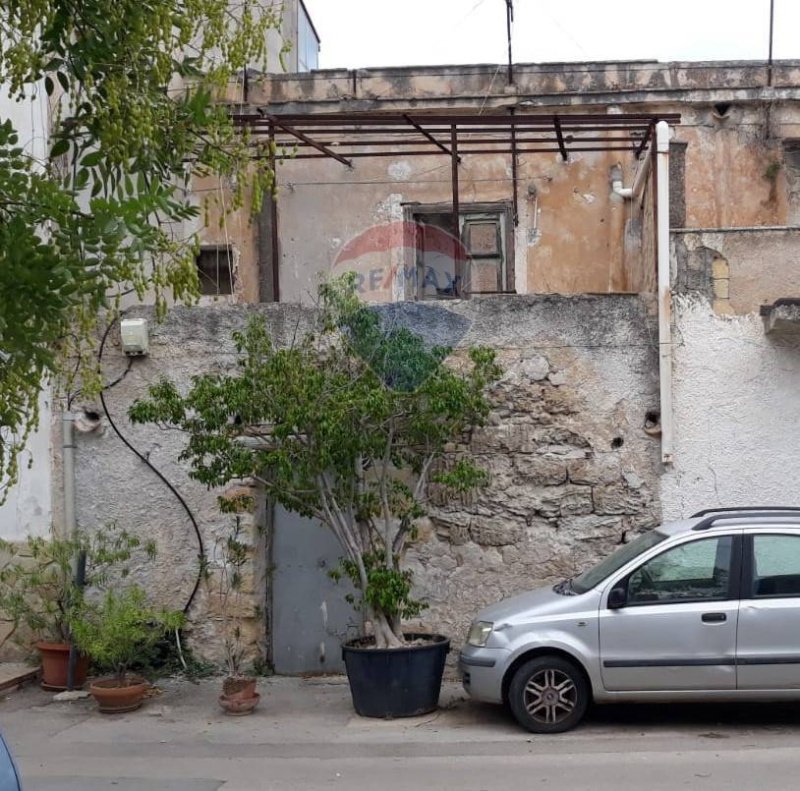 Vrijstaande woning in Palermo