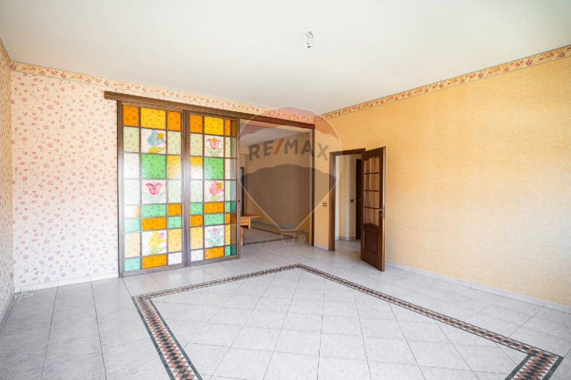 Apartamento en Paternò