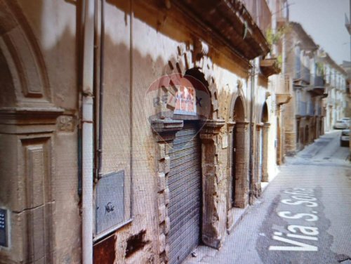 Commercial property in Caltagirone