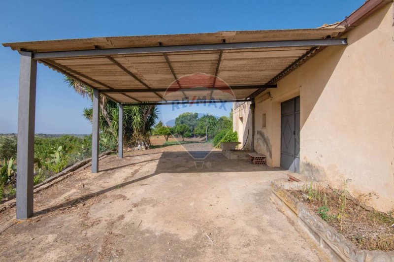 Casa independiente en Caltagirone