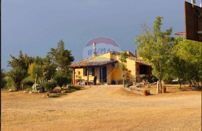 Casa en Chiaramonte Gulfi