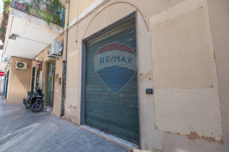 Immobile commerciale a Siracusa