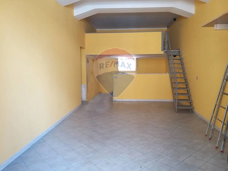 Commercial property in Messina