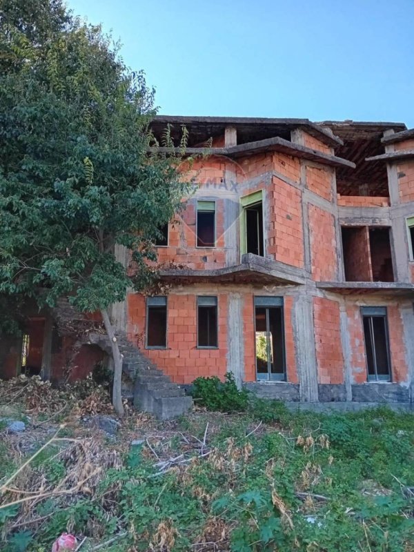 Detached house in Trecastagni