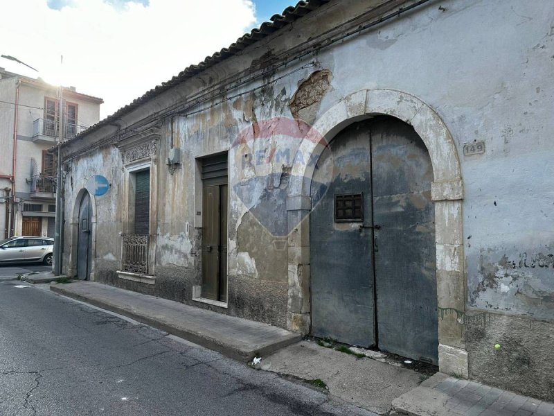Detached house in Vittoria