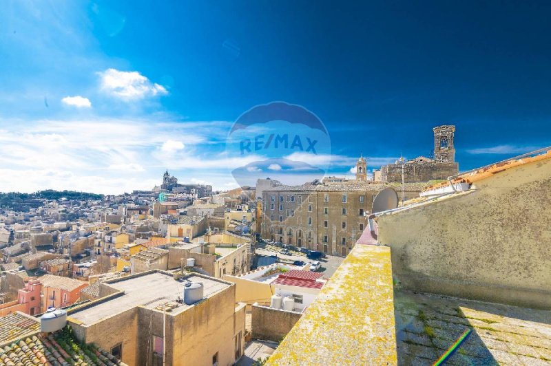 Apartamento en Caltagirone