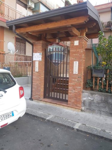 Apartment in Aci Catena