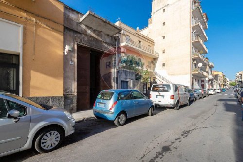 Edifício comercial em Catânia