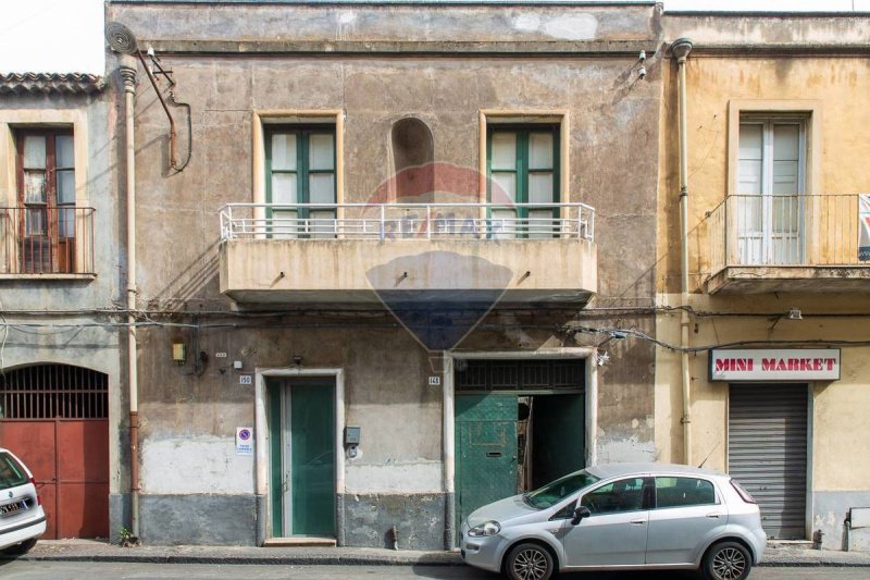 Casa semi indipendente a Catania