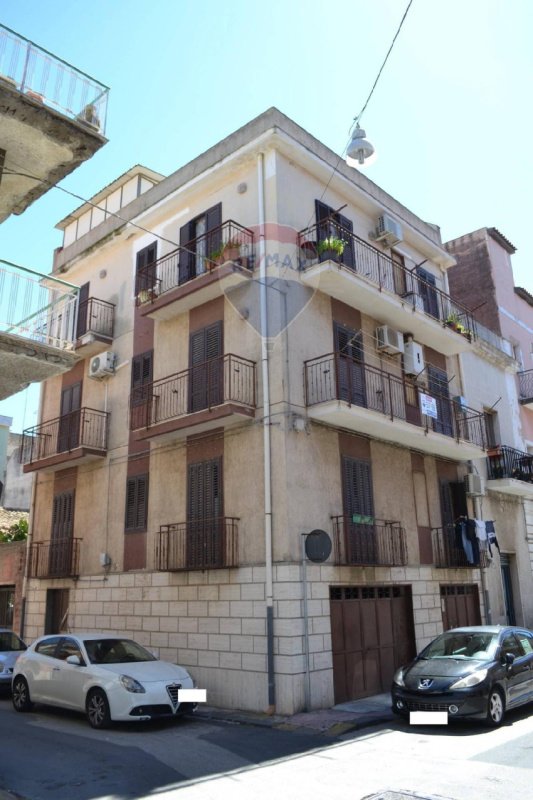 Apartamento em Carlentini