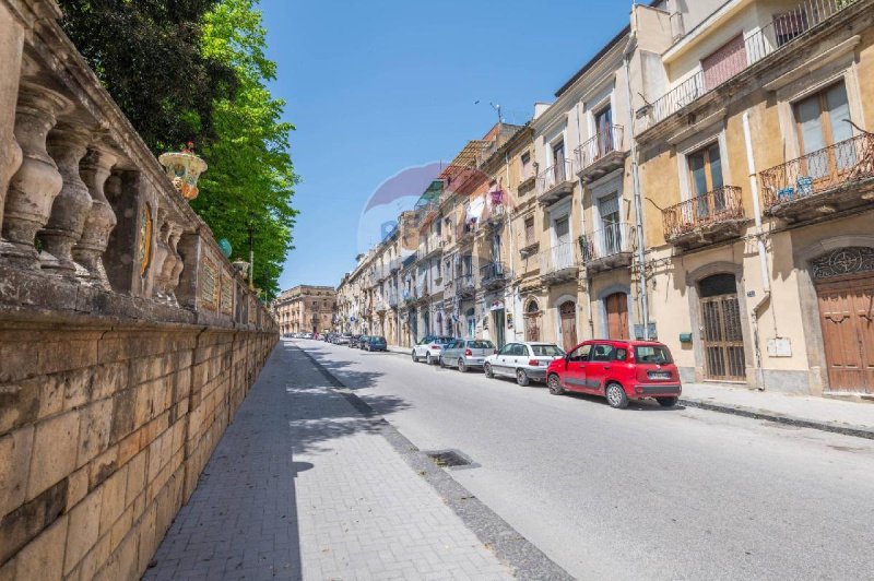 Lägenhet i Caltagirone