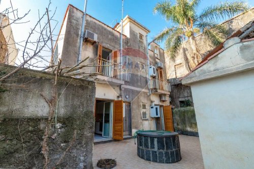 Vrijstaande woning in Acireale