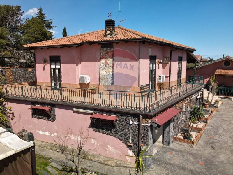 Villa a Mascalucia