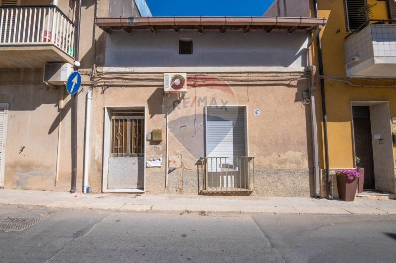 Vrijstaande woning in Caltagirone