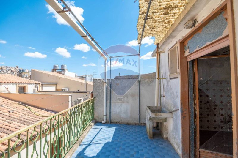 Vrijstaande woning in Caltagirone