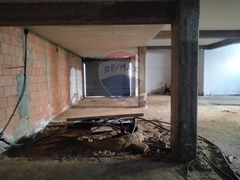 Inmueble comercial en Caltagirone