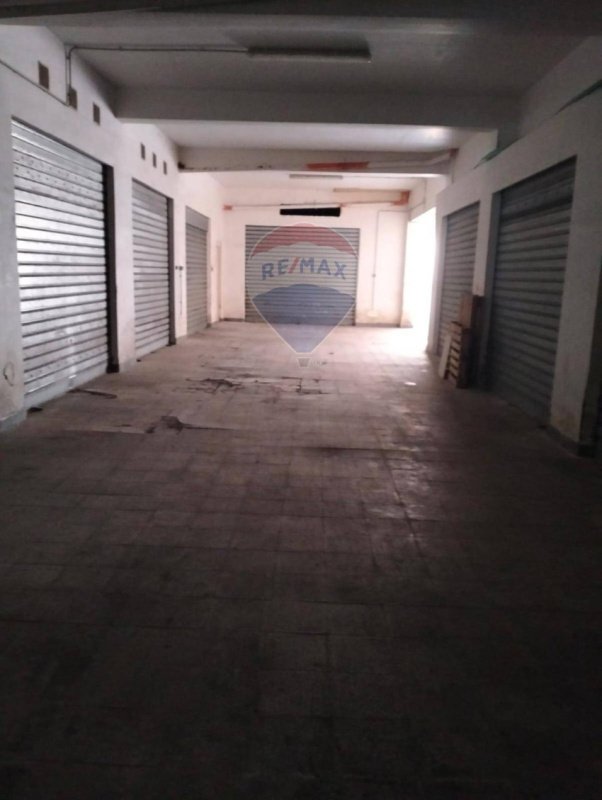 Inmueble comercial en Caltagirone