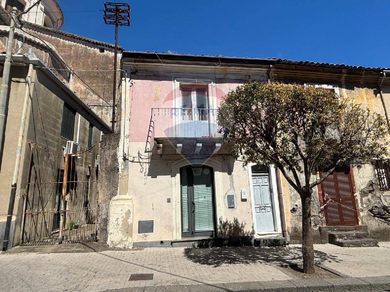 Apartamento em Aci Sant'Antonio