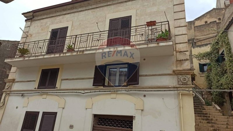 Casa independiente en Modica