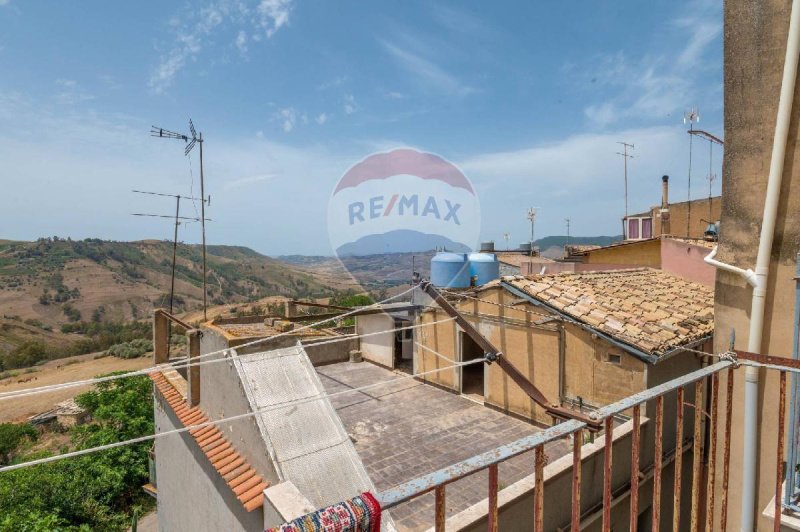 Apartamento em Caltagirone