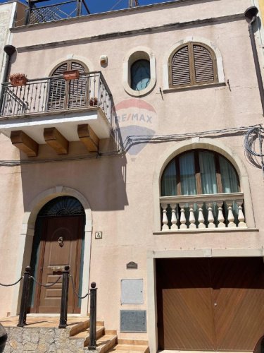 Casa indipendente a Siracusa