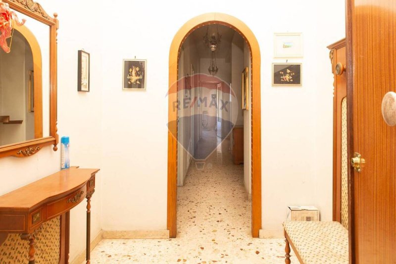 Apartamento en Acireale