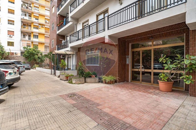 Apartamento em Catânia