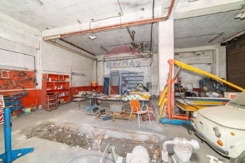 Inmueble comercial en Acireale