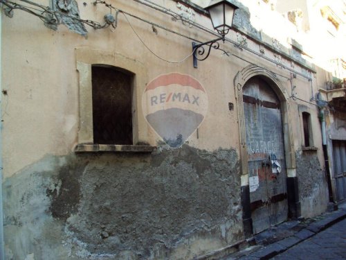 Detached house in Paternò