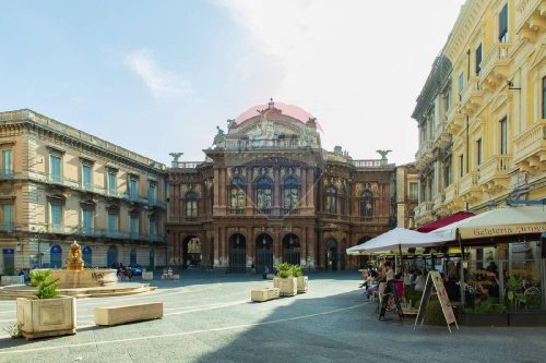 Edifício comercial em Catânia