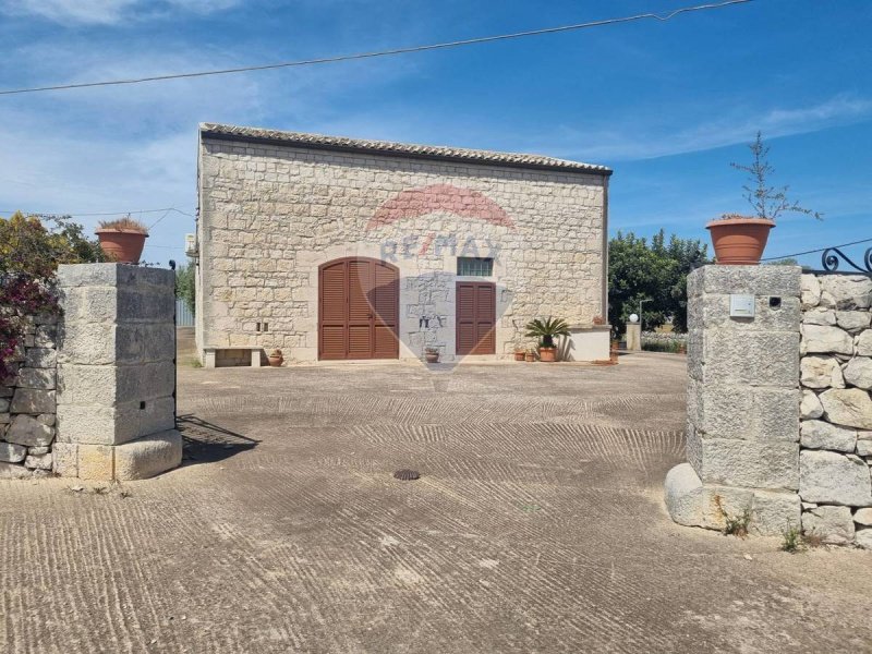 Casa independiente en Modica