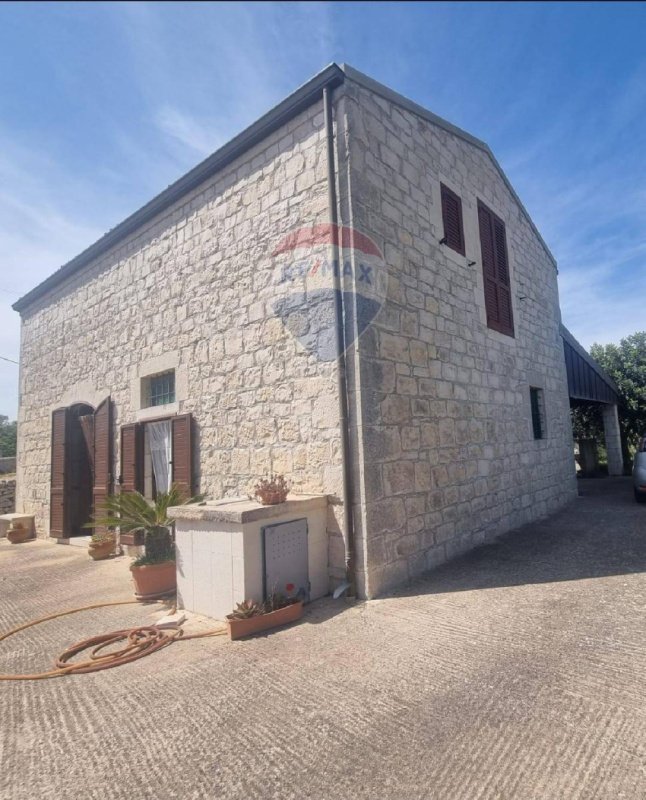 Detached house in Modica