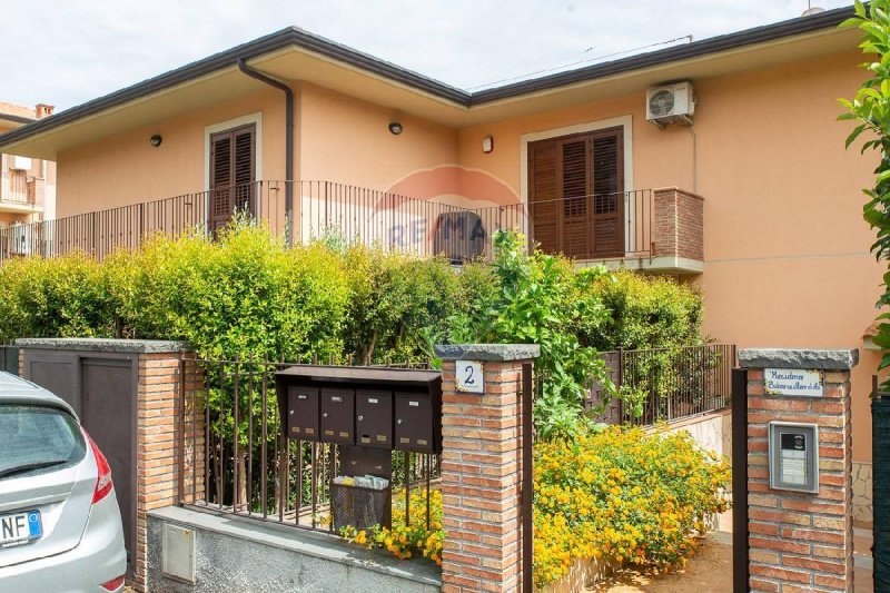 Appartement à Aci Castello