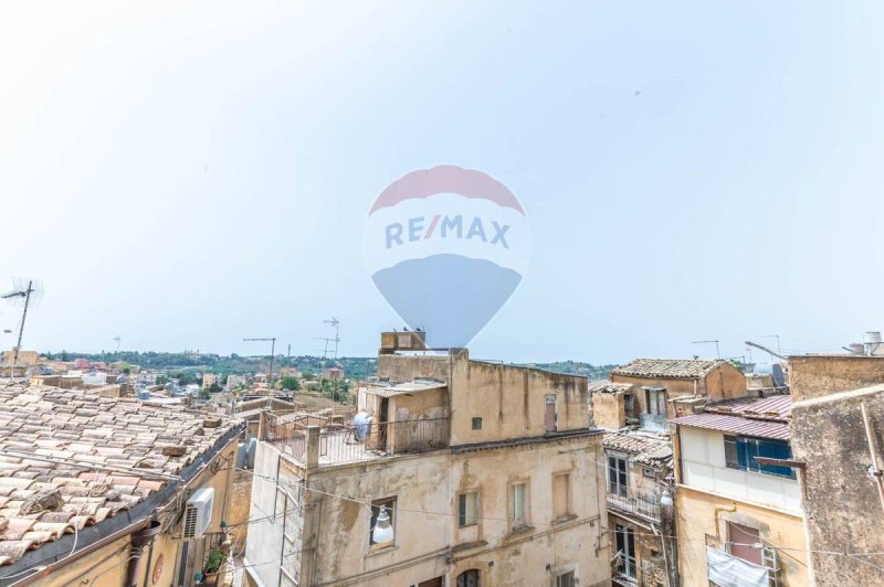 Apartamento em Caltagirone