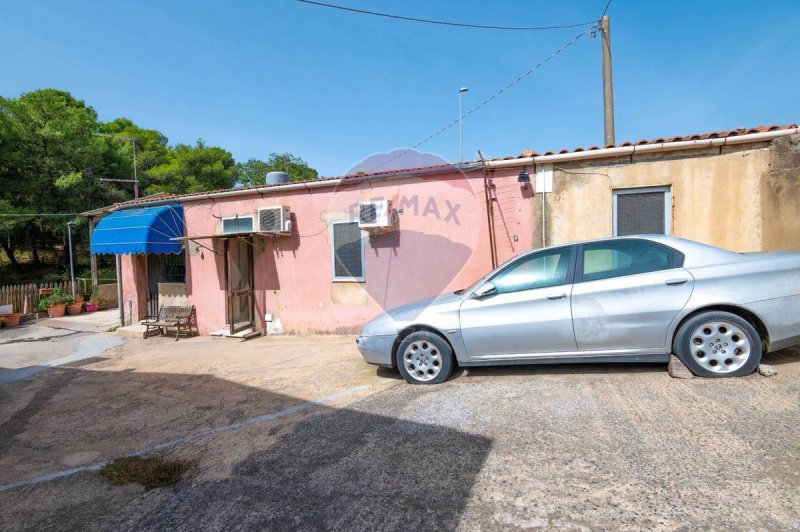 Vrijstaande woning in Caltagirone