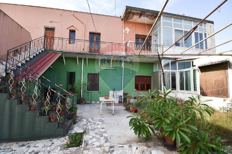 Vrijstaande woning in Acireale