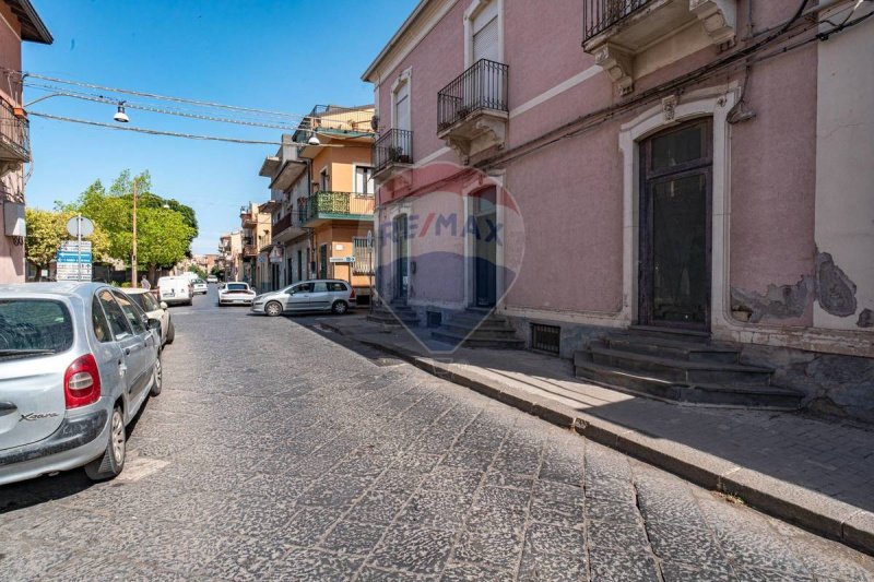 Commercial property in Biancavilla